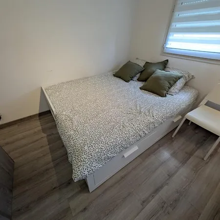 Break Apartment