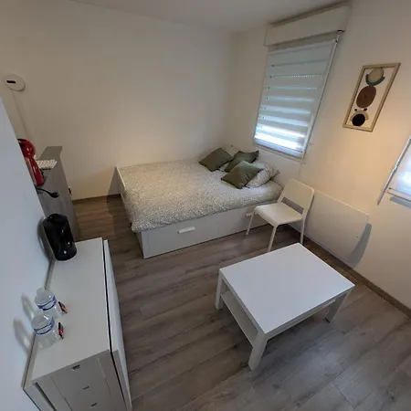 Break Apartment *